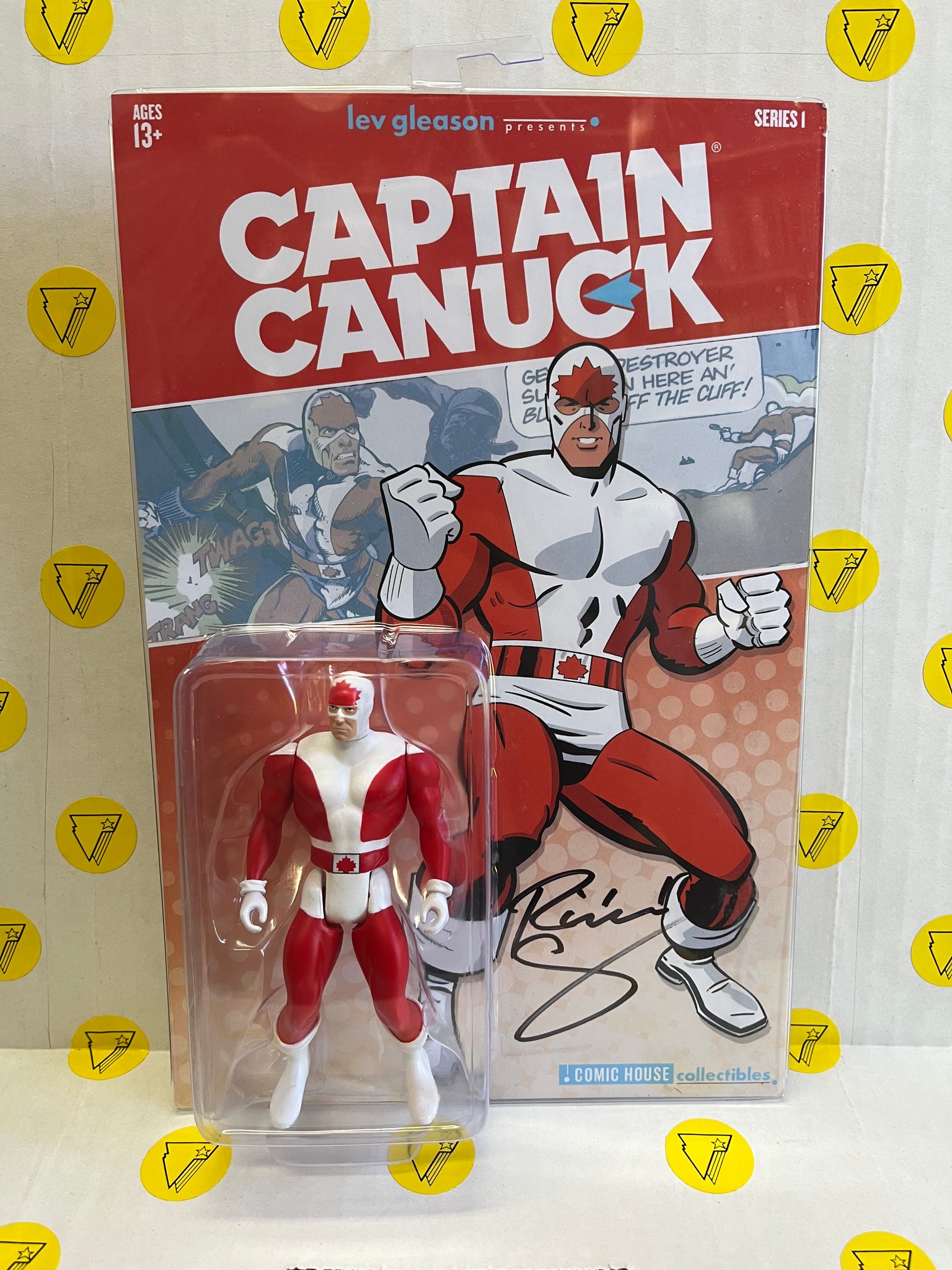 Captain Canuck Action Figure - Signé par Richard Comely dans notre magasin en 2022 !